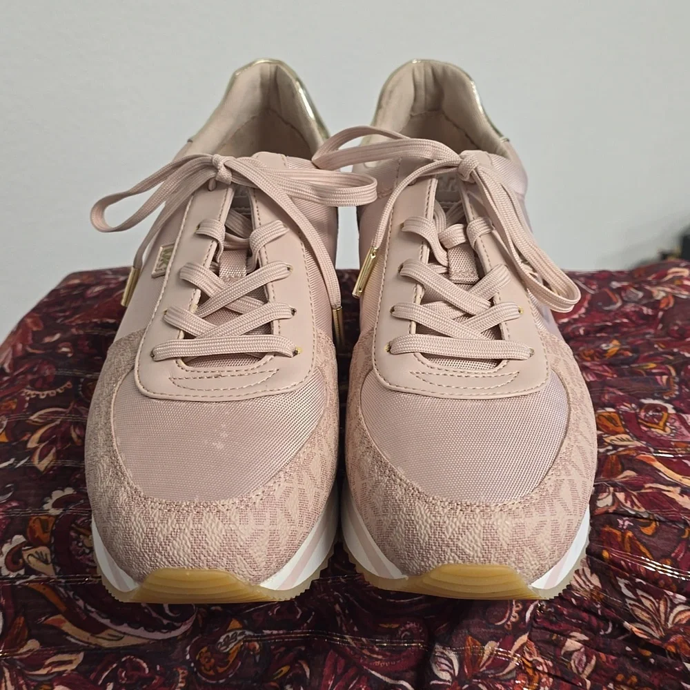 MICHAEL Michael Kors Raina Trainer Sneaker - Picture 5 of 10